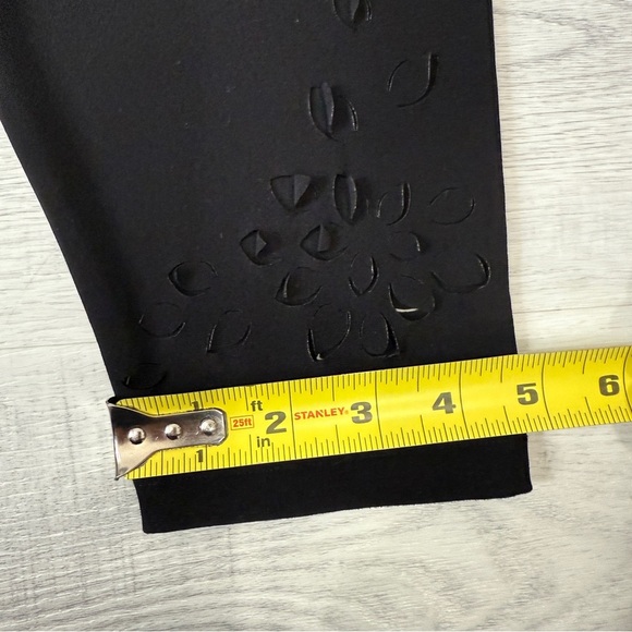 Sympli White House Design Company Floral Cut Out Black Leggings Made in Canada - Picture 14 of 17